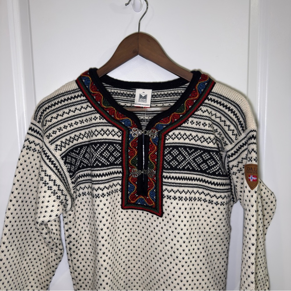 Dale of Norway Setesdal Unisex Sweater in Off White - Picture 6 of 12